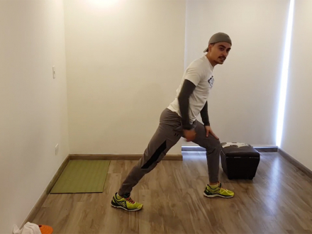 Muévete y contágiate de prevención, “estiramientos”