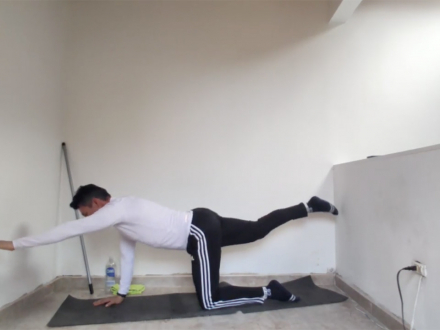 Muévete y contágiate de prevención, “zona lumbar”