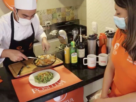 Pasta corta con espinaca y vegetales